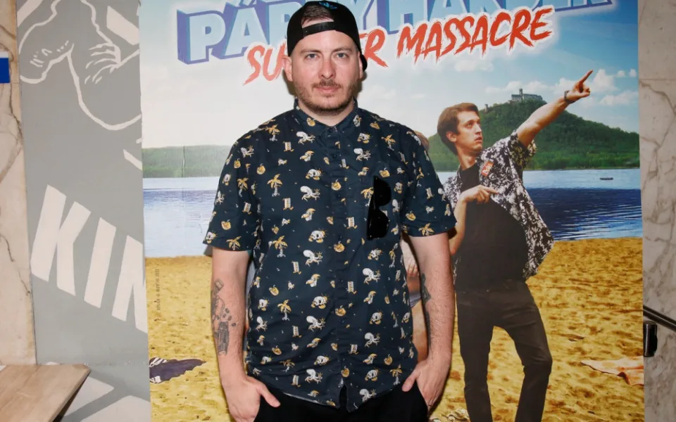 Točí se tu dokola ty stejný sr*čky. Komedie, co nejsou vtipný, říká tvůrce filmu Párty Hárder