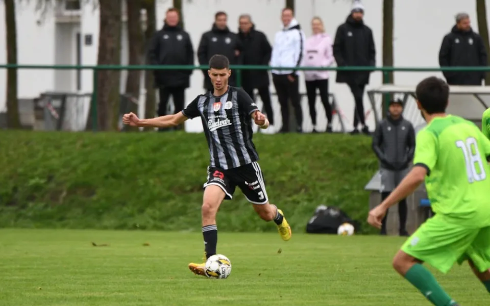 Dynamo doma remizovalo 3:3.