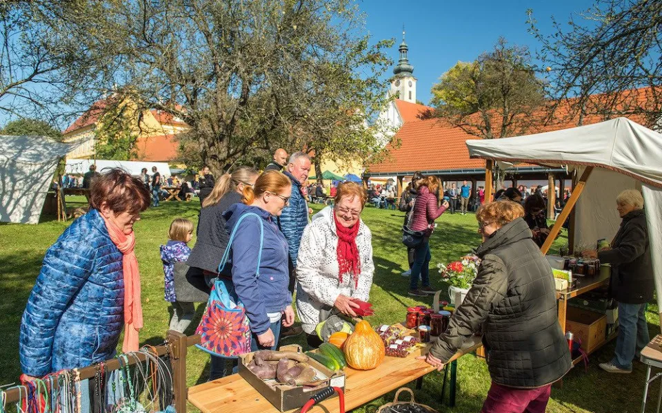Již tuto sobotu se v Klášteře Borovany uskuteční tradiční Hody s plody podzimu