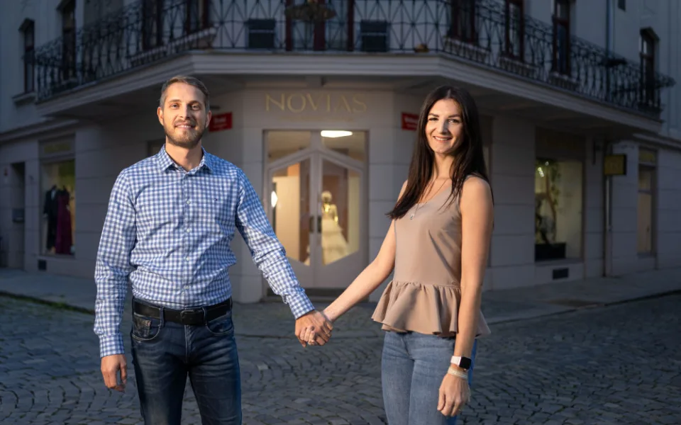 Šaty vybírají až v Barceloně, svatební dům Novias slaví první výročí