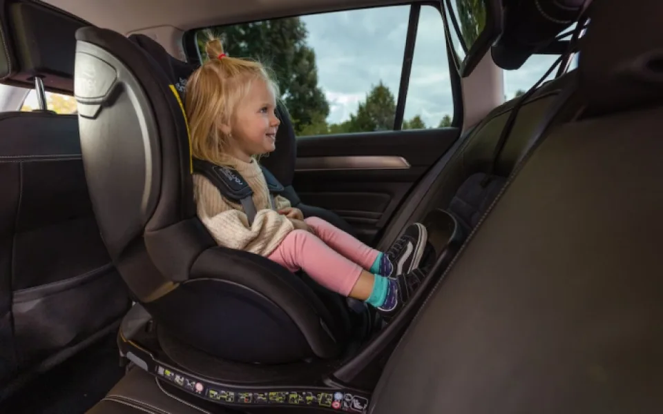 Švédsko má nejnižší počet úrazů dětí při autonehodách. Dodržuje roky osvědčené pravidlo