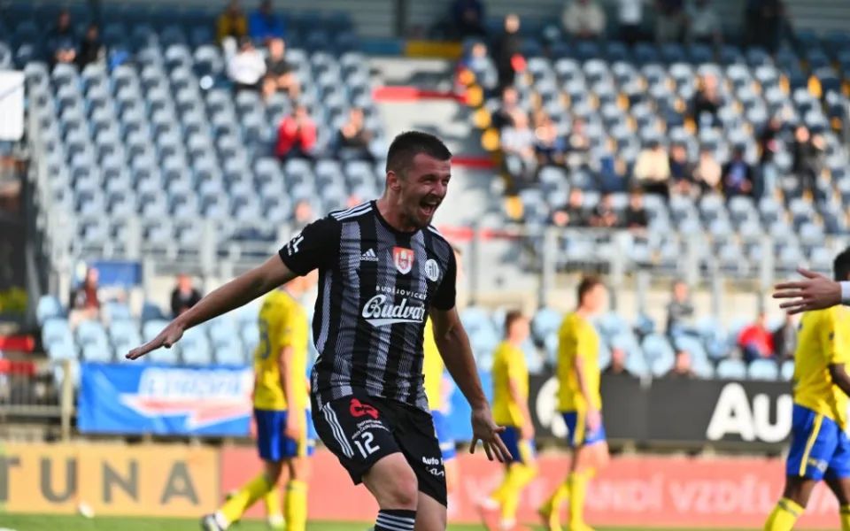 Dynamo porazilo Vlašim a v MOL Cupu kráčí dal