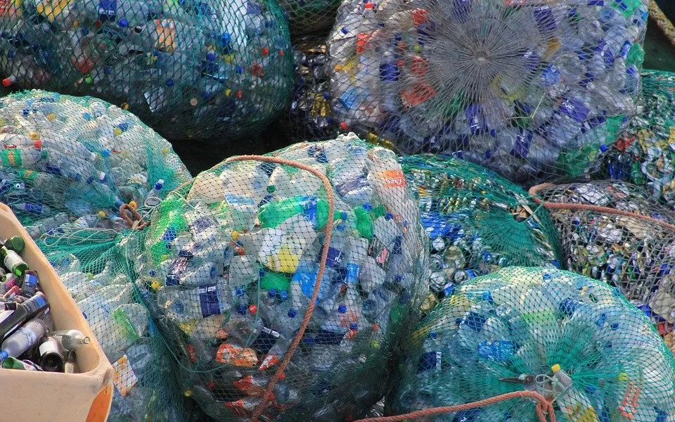 Zavedení zálohovaných PET lahví podporuje 74 procent lidí, ukázal průzkum