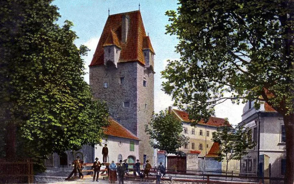 DRBNA HISTORIČKA: V Rabenštejnské hradební věži se také bydlelo