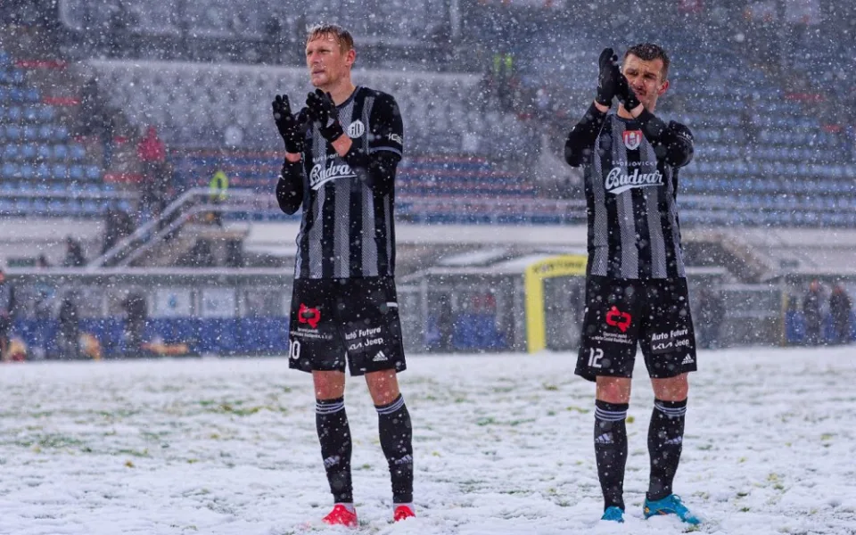 Pohárové utkání Dynama s Hradcem Králové se odkládá kvůli sněhu