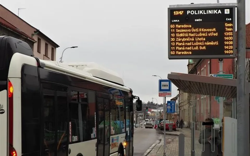 Lidé v Táboře si za MHD připlatí. Město zdražilo tarif po deseti letech