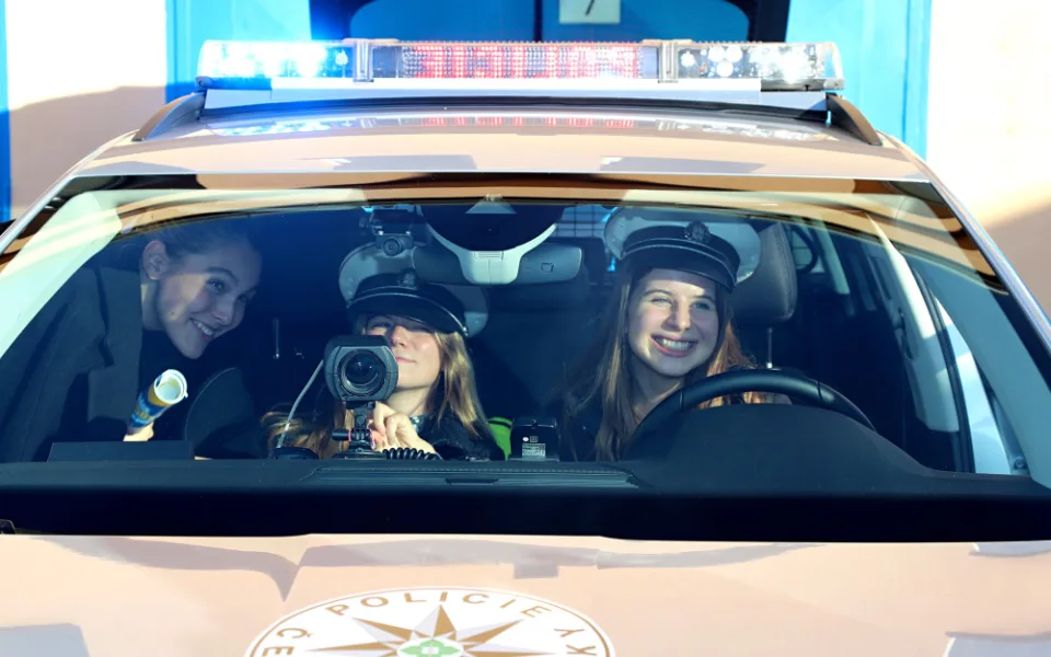 Jihočeská policie přivítala na „Dnech otevřených dveří“ tři českobudějovická gymnázia