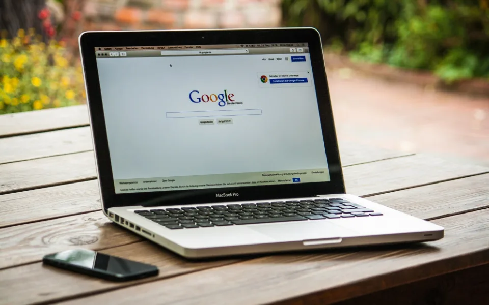 Google v ČR ukončil program plateb za přebírané zpravodajství News Showcase