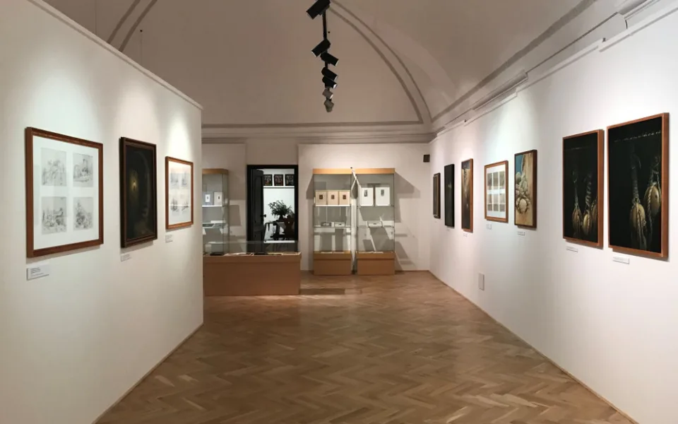 Restaurátorka Věra Šlechtová vystavuje v Regionálním muzeu v Českém Krumlově