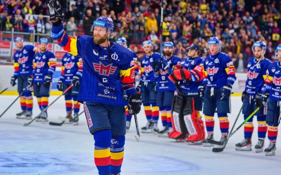 Jsem spojka mezi trenéry. Snažím se klukům předat své zkušenosti, říká Jiří Novotný