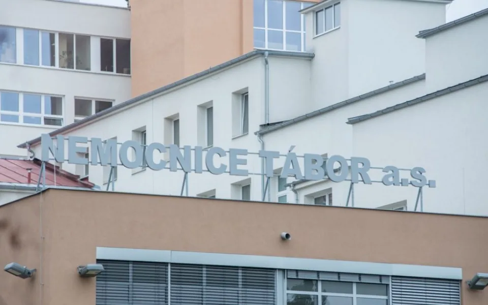 V dalších jihočeských nemocnicích začne platit zákaz návštěv