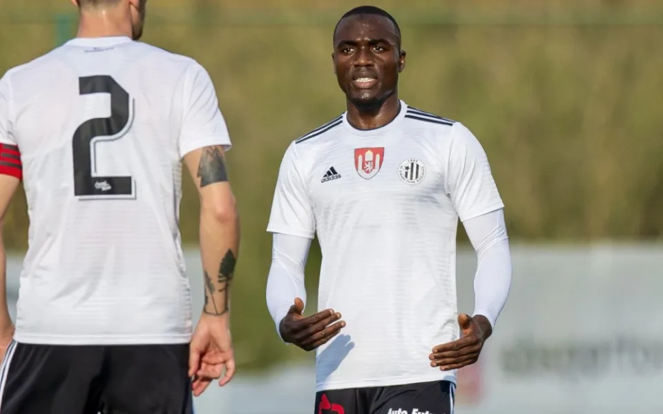 Do Dynama míří mladý fotbalista z Nigérie