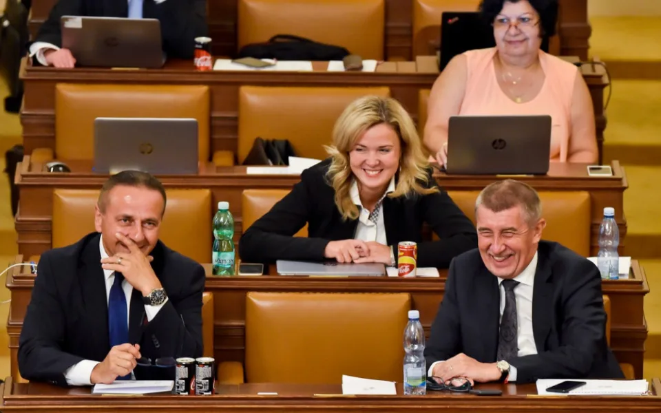 Roman Kubíček a Andrej Babiš. V posledním volebním období dva poslanci s naprosto rozdílnou účastí na hlasováních.