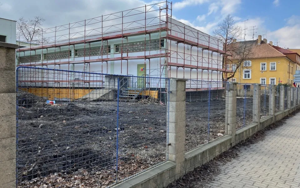 V centru Budějovic začala stavba nové rozvodny. Zvýší bezpečnost dodávek elektrické energie pro město.