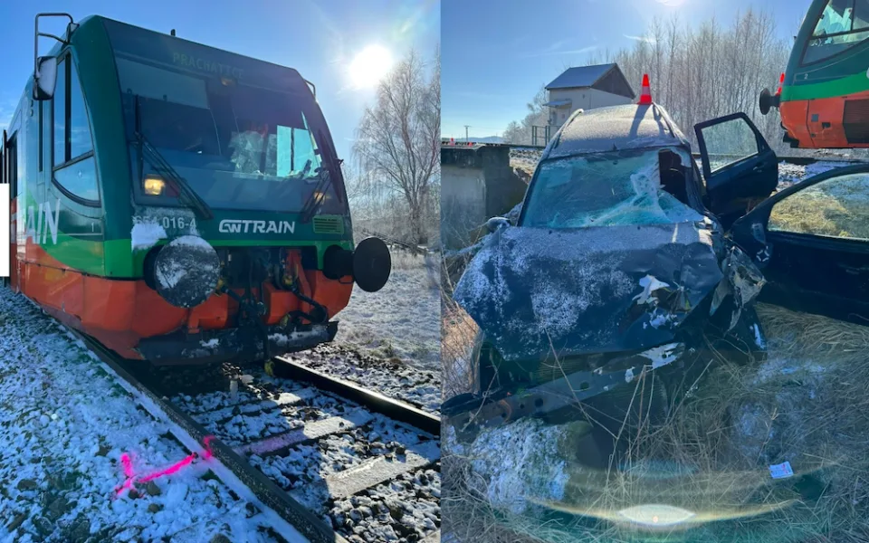 Na Prachaticku se srazil vlak s autem. Řidičku převezli do nemocnice