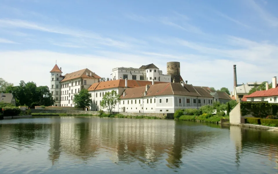 O dřívější zahájení sezony zámku Jindřichův Hradec měli lidé velký zájem. Prohlídky byly vyprodané