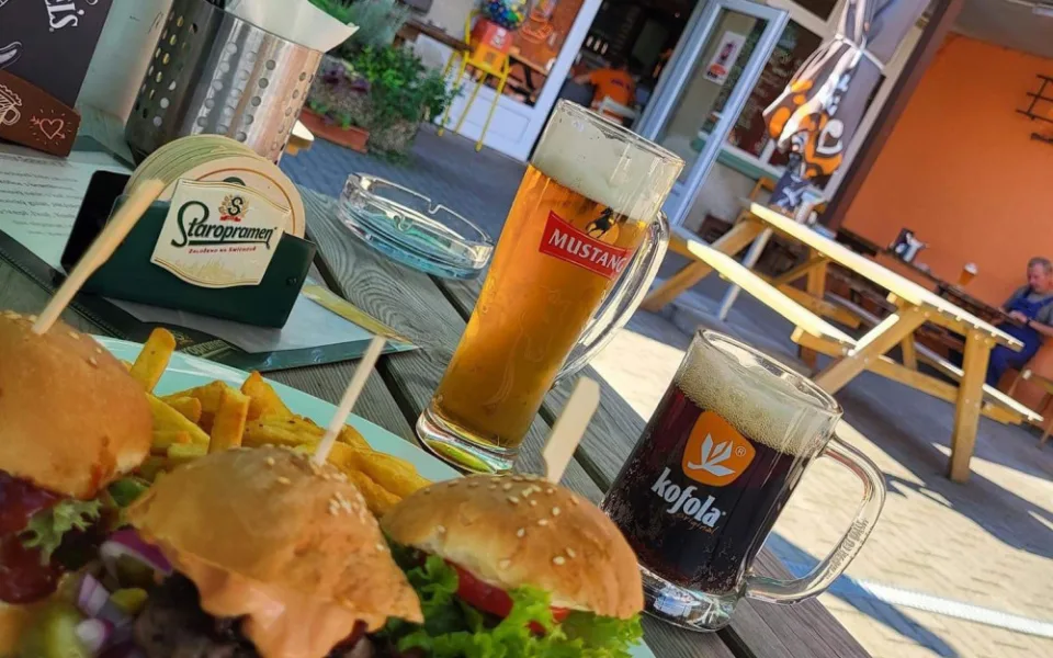 Vesnická restaurace na Táborsku dluží za energie, zkrátila i otevírací dobu
