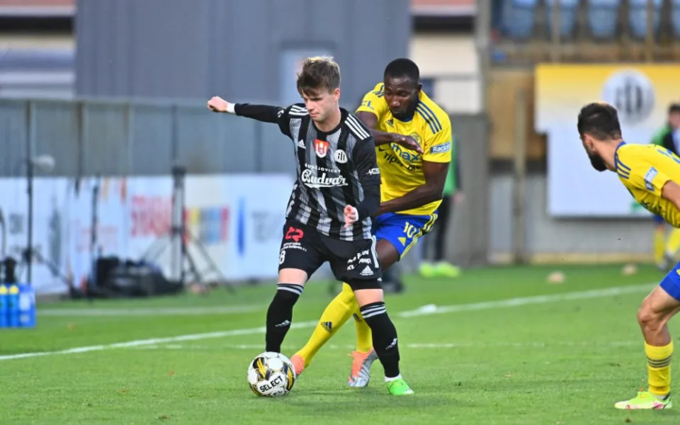 Dynamo od první minuty hrálo v deseti a utkání se Zlínem nezvládlo