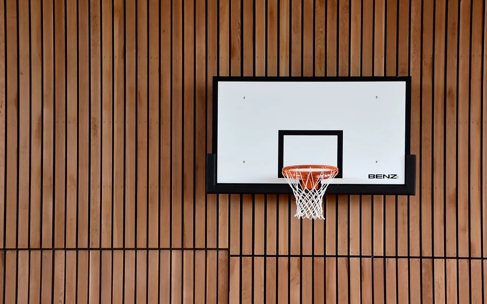 Peníze na stavbu basketbalového hřiště v Písku věnuje i Vít Krejčí