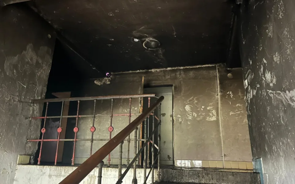 Policie dopadla mladého žháře, který zapálil dům v Písku