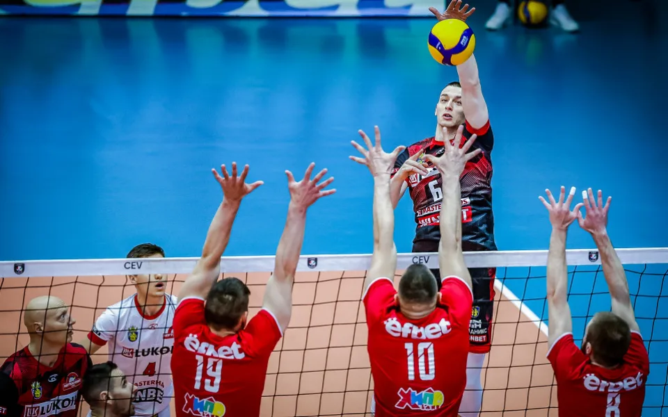 Jihostroj je klub, kde se můžu v kariéře posunout, těší se Balabanov.