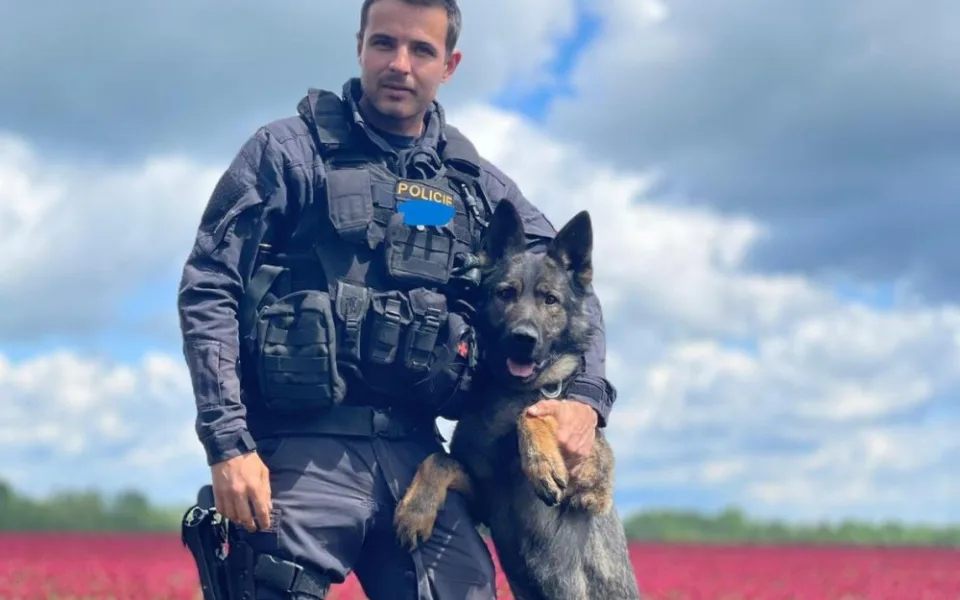 Šťastný konec pátrání. Policejní pes našel muže, který chtěl spáchat sebevraždu