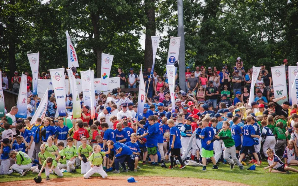 Na Hlubokou přijíždí na čtyři sta hráčů z devíti zemí: Začíná největší evropský turnaj desetiletých baseballistů SuperCup