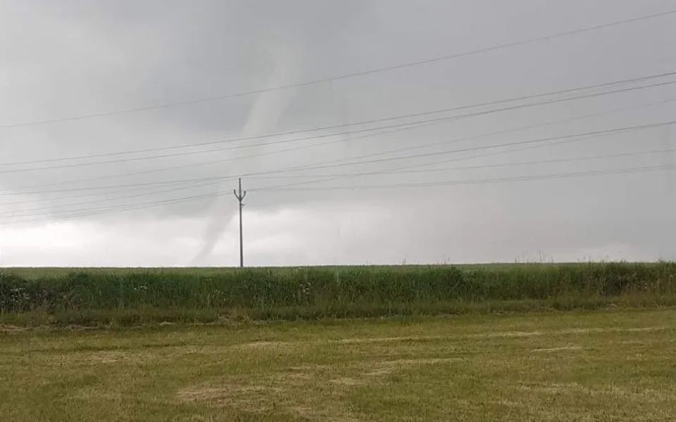Meteorologové zachytili na Písecku trombu. Prověřují, zda šlo o tornádo