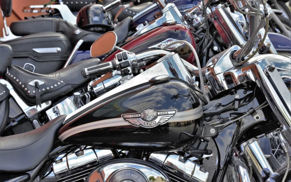 Sraz motorkářů omezí dopravu v centru Českých Budějovic