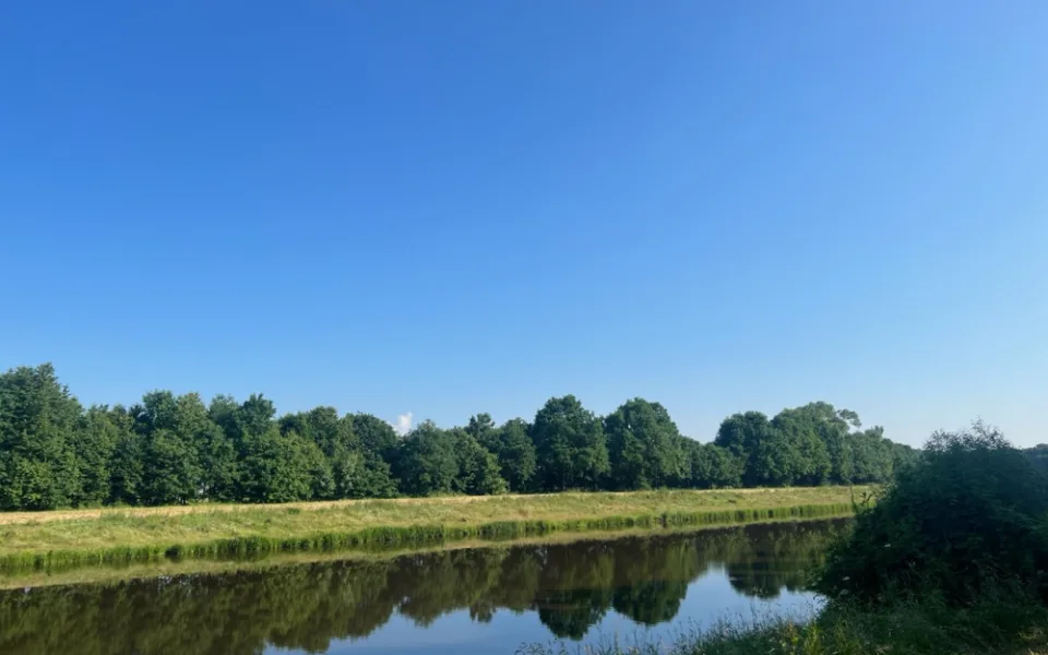 O víkendu teploty vystoupají i nad 25 stupňů, ojediněle budou bouřky