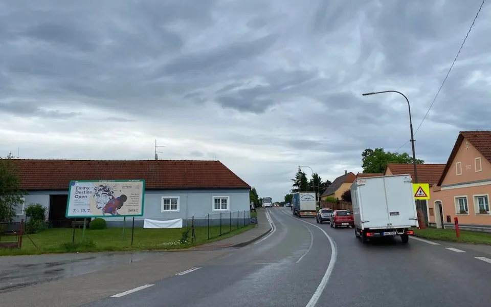 Bojíme se o děti, říká starostka. Čekání na obchvaty u Českých Budějovic pokračuje