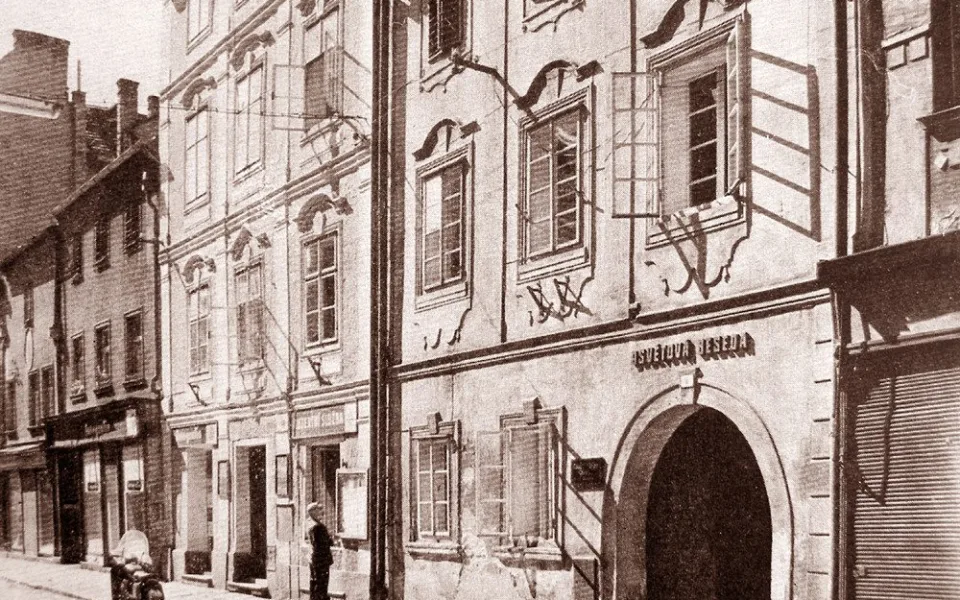 DRBNA HISTORIČKA: V Hroznové ulici byla stylová Vídeňská kavárna