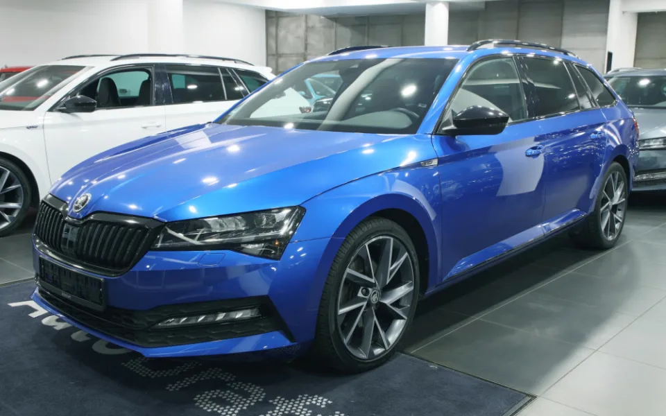 Sportline, Highline, Laurin&amp;Klement je v Česku těžko k sehnání. Až na jedno místo