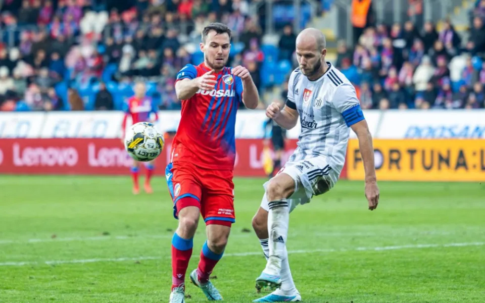 Dynamo nestačilo na Plzeň a dál čeká na bodový zisk