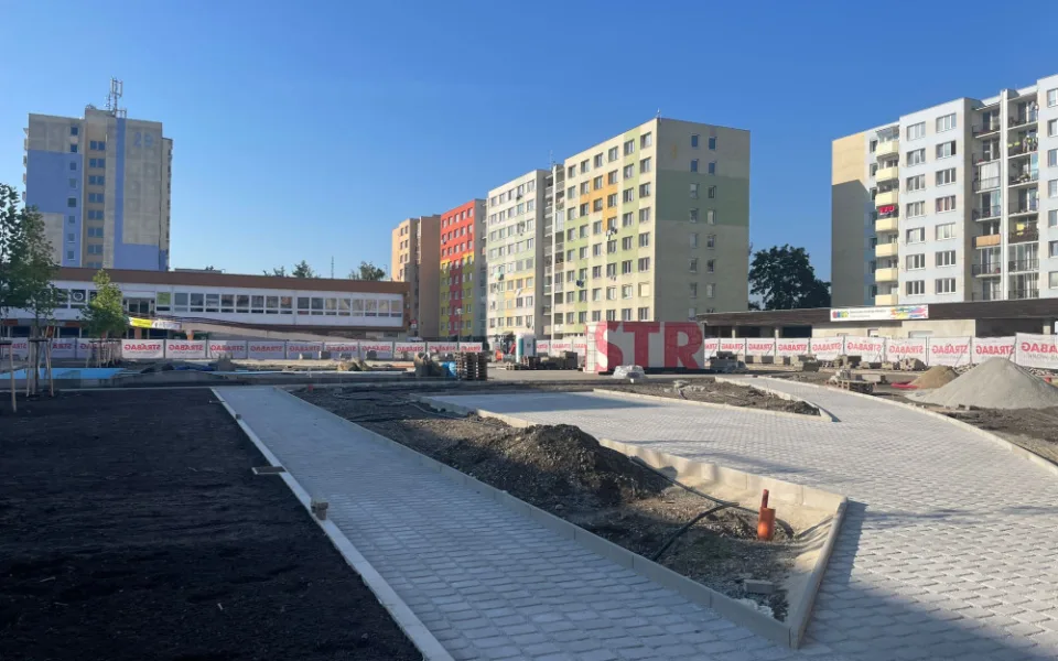 Revitalizace náměstí u KD Vltava pokračuje. Hotovo bude v prosinci