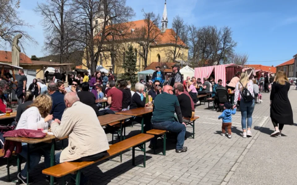 Přijďte si užít podzimní trhy na náměstí ve Křemži