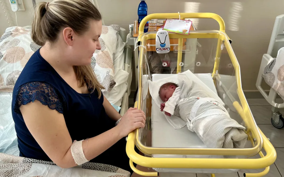 Rodit v Písku se vyplatí: vedle pestrých snídaní a fotokoutku nemocnice pomůže s kojením i s poporodní péčí u vás doma