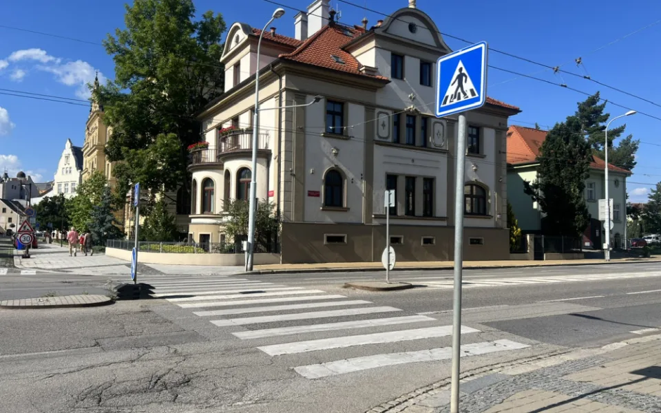 Cyklostezku u Slavie město brzy uzavře. Čeká se na semafory
