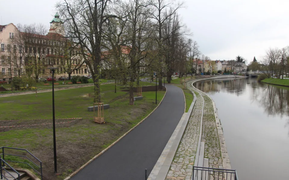 Město bude řešit nedostatky v Parku Dukelská.