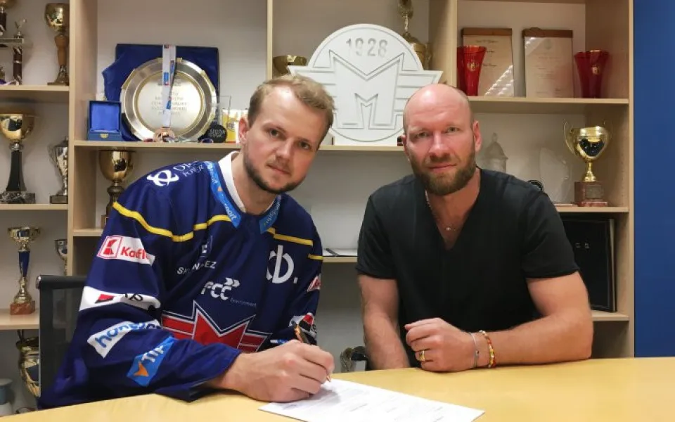 Jáchym Kondelík (v dresu) a Jiří Novotný.