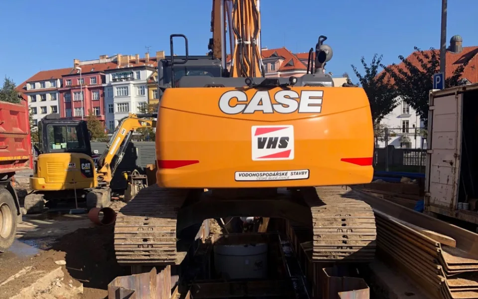 Uzavírka u Zlatého mostu končí. O měsíc dřív