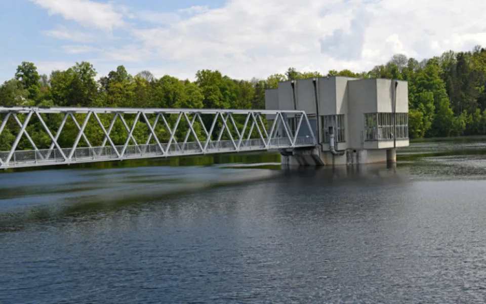 size3-15592128348887-2-pehrada