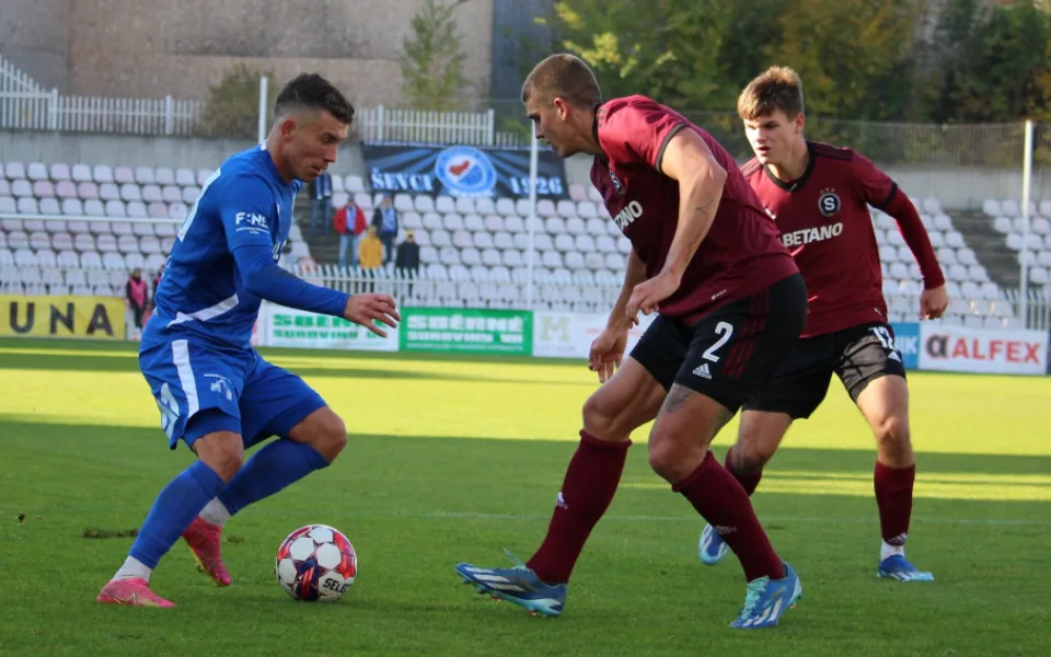 Táborsko přezimuje na třetím místě. Rezerva Dynama ukončila podzim remízou