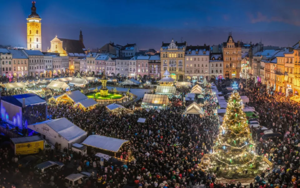 KULTURNÍ TIPY: Začíná Českobudějovický advent, vyrazit můžete na Noc divadel
