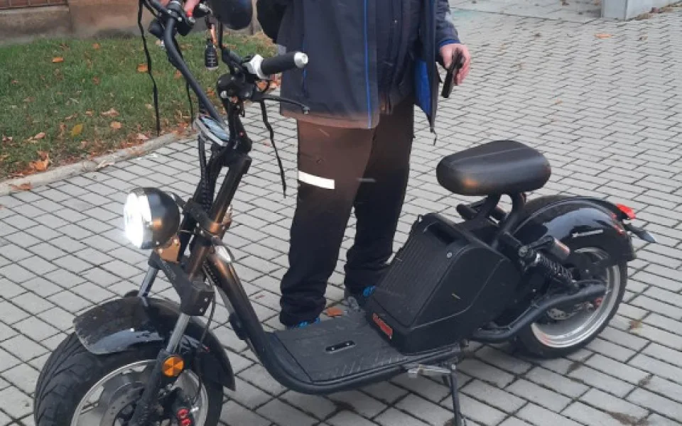 Po městě jel na elektrické koloběžce. Nadýchal přes dvě promile