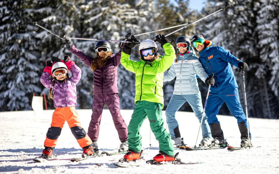 Ve Skiareálu Lipno se bude lyžovat už od 7. prosince jen za 480 korun
