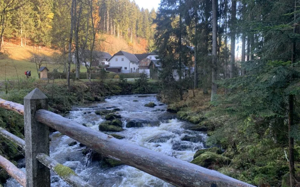 Některé jihočeské řeky jsou na druhém povodňovém stupni, hladiny by měly