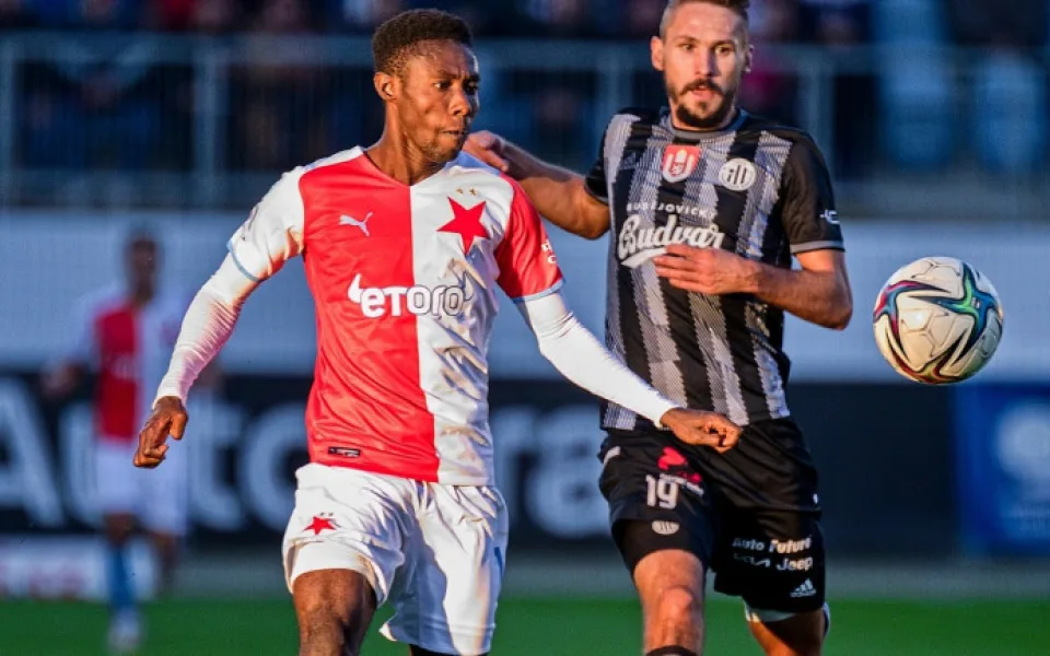 Patrik Brandner (v černém) působil v českobudějovickém Dynamu.