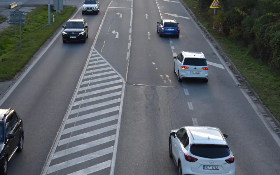 Jihočeský kraj na letošek plánuje výstavbu a opravu 60 kilometrů silnic