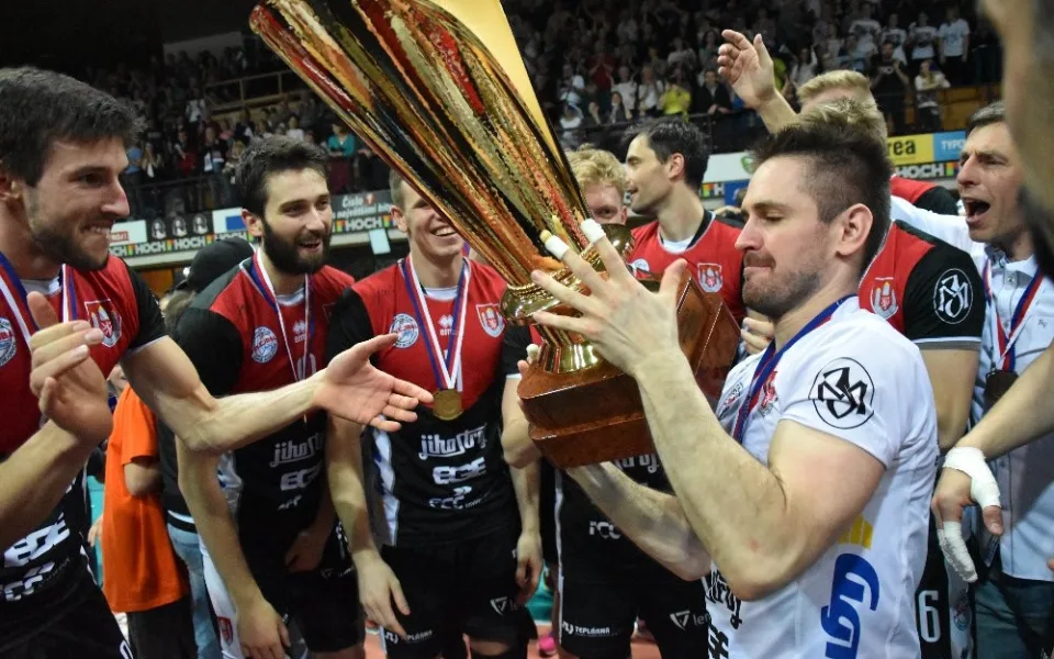 KULTURNÍ TIPY: Jihostroj vyznamená legendy. Výstaviště hostí přehlídku psů